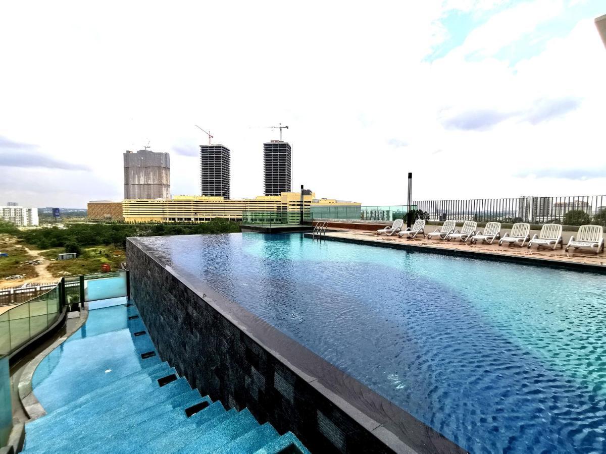 Mosaic Southkey Midvalley By Elegant Apartment *